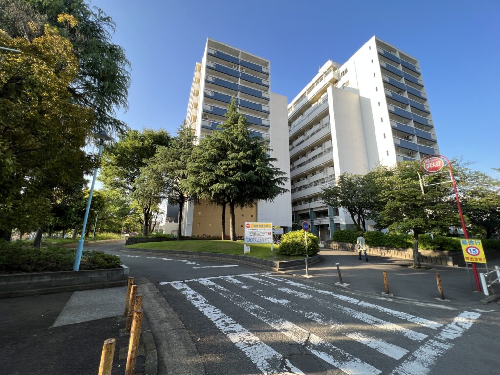 故人が物件で亡くなったマンションを相続人８名で共有売却で資金化